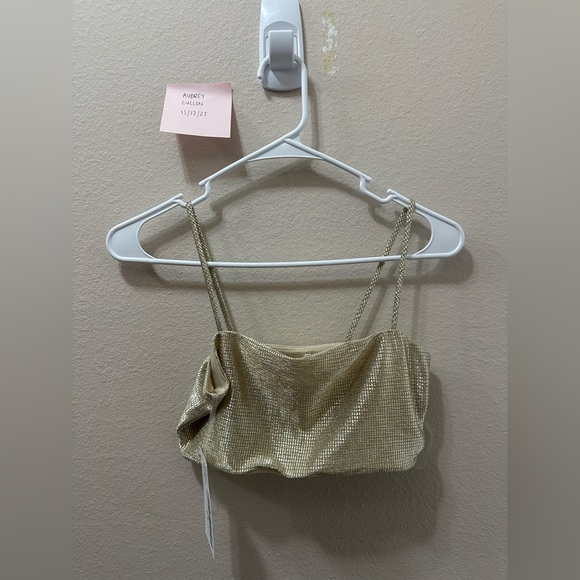 12th Tribe Toulouse Metallic Gold Crop Top - Picture 7 of 8